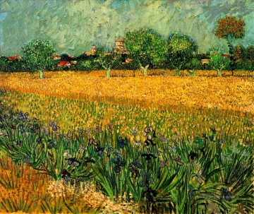  Primer Pintura Art%C3%ADstica - Vista de Arles con lirios en primer plano Vincent van Gogh
